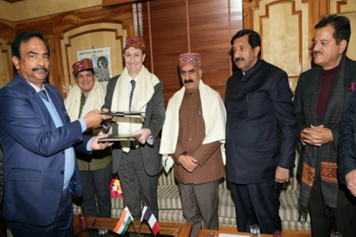 Himachal CM Sukhu signs MoU for Rs 817.12 cr project with French agency