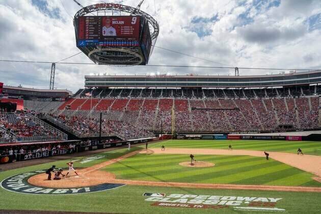 Speedway Classic draws largest MLB crowd since 1954