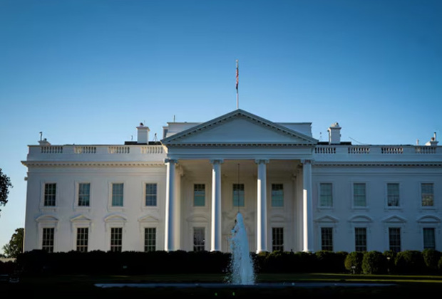 US: Secret Service agents shoot armed man near White House