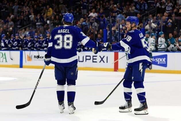 NHL roundup: Lightning top Sharks to extend point streak to 14 games