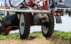 Automatic wheel following system for Kuhn's trailed sprayers