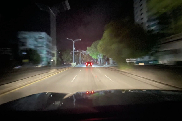 Short bursts of electricity disrupt routines in Havana
