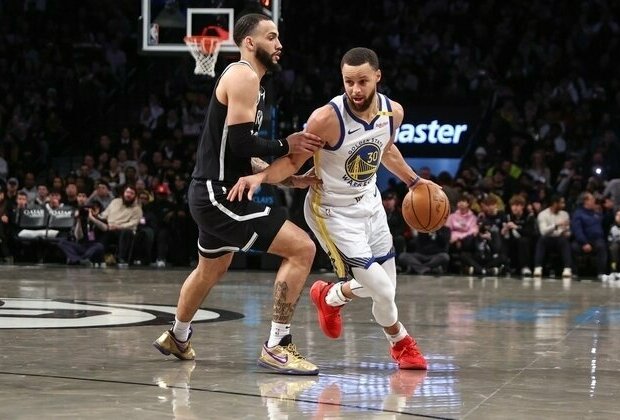 Stephen Curry leads Warriors to 22-point comeback win over Nets