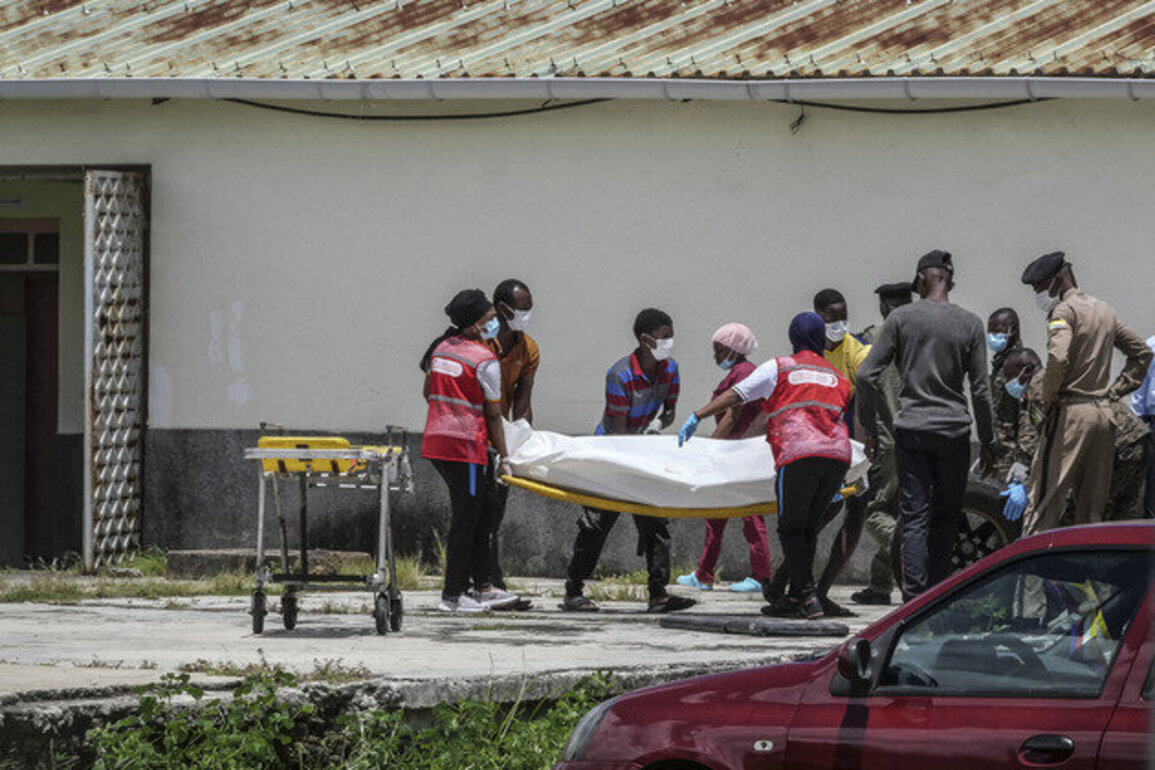18 African migrants drown off Comoros coast