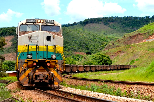 Estrada de Ferro Vitória a Minas efvm vale