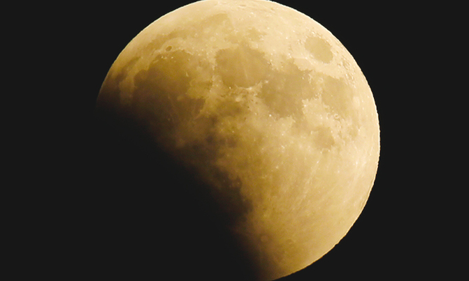'Blood moon' dazzles skygazers in century's longest eclipse 'Blood moon' dazzles skygazers in century's longest eclipse