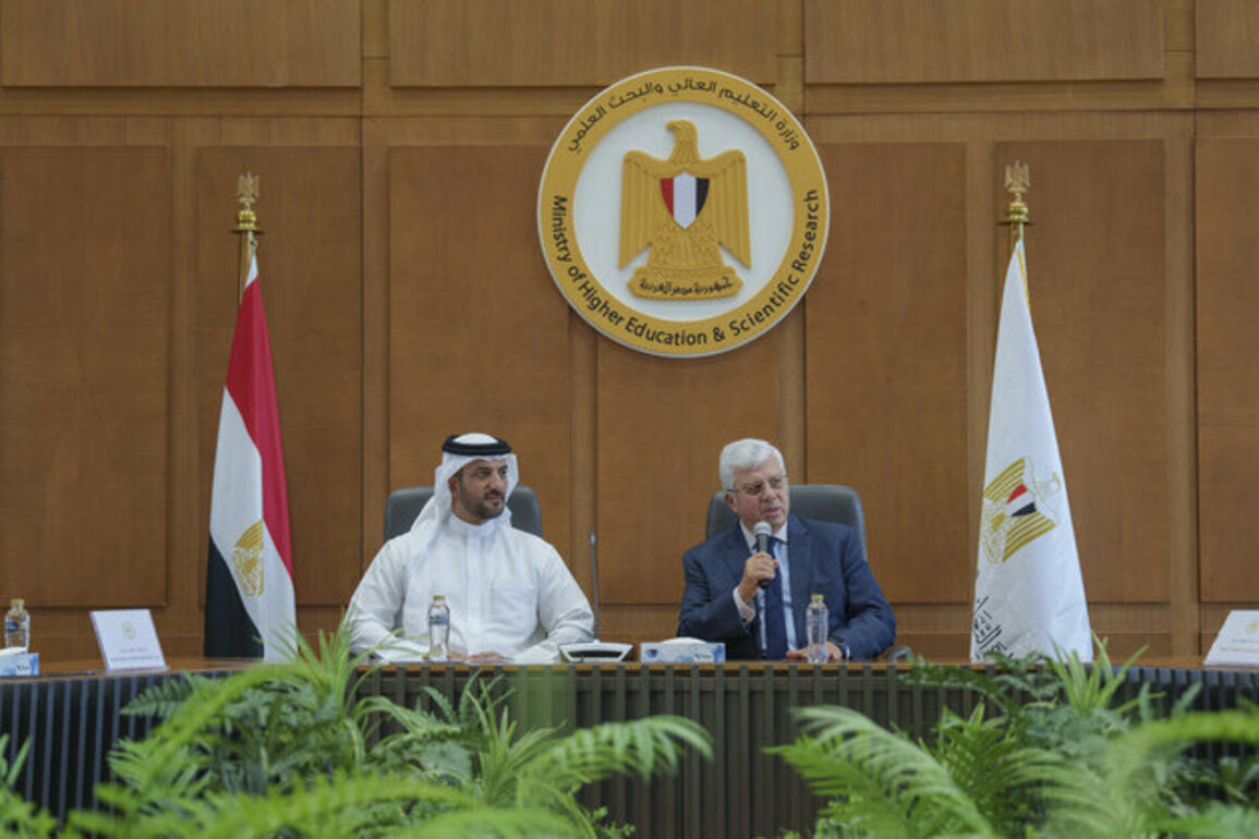 Sultan bin Ahmed, Egypt's Minister of Higher Education discuss strategic partnership