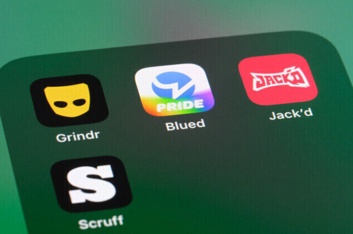 Apple scraps gay dating apps from Chinese market  media