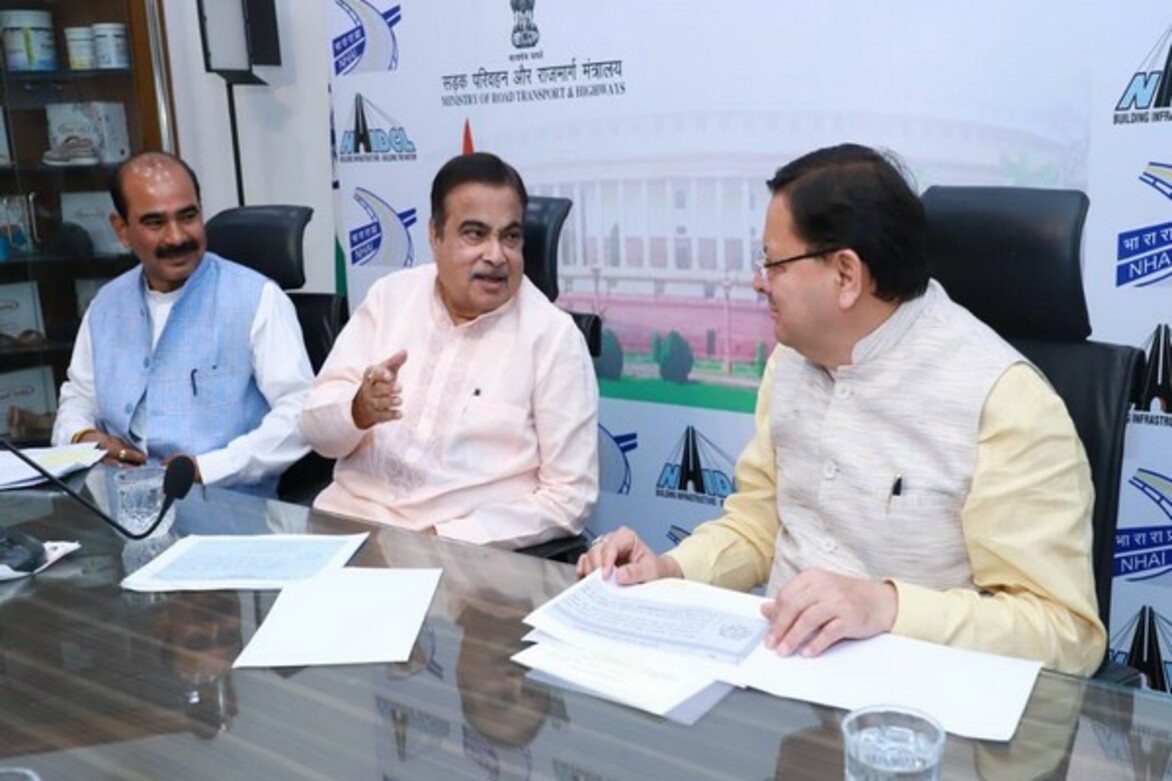 Uttarakhand CM Dhami meets Union Road Minister Nitin Gadkari, disccusses infrastructure projects of state