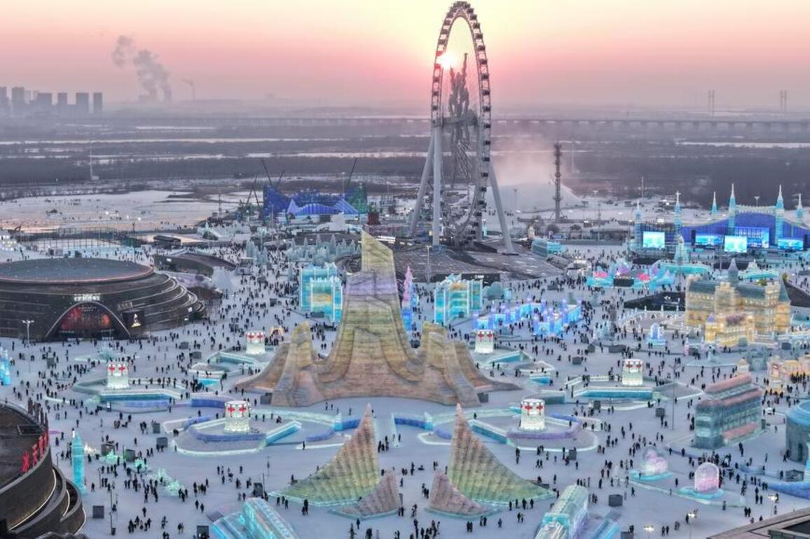 Culture | World's largest ice and snow theme park opens in NE China's Harbin