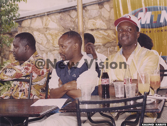  ggrey agonyera iddle then  romotions anger and imba elecoms atrick itature at a promtion at andos  2001
