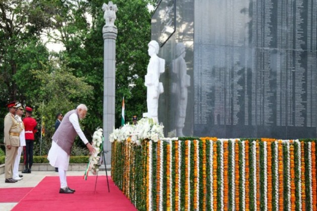 PM Modi pays tribute at Indian Peace Keeping Force Memorial in Colombo