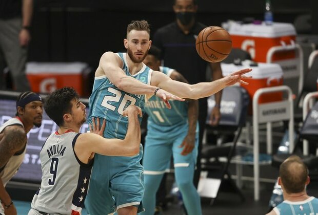 Terry Rozier, Gordon Hayward power Hornets over Wizards