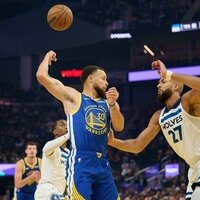 Wolves put Warriors away in Stephen Curry's 39-point return