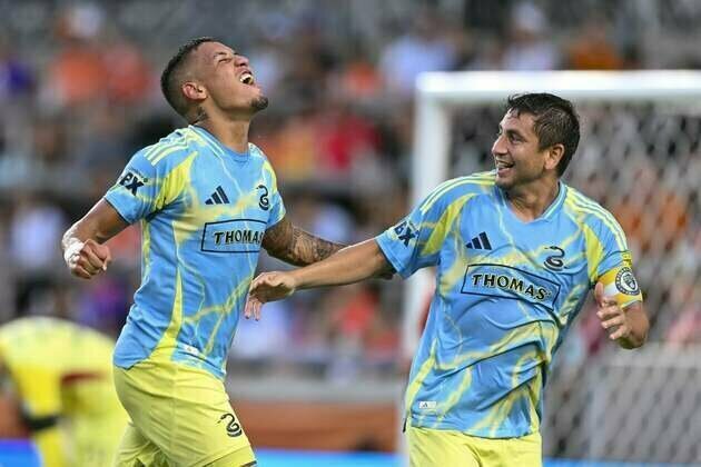 Union, Dynamo play to draw in physical contest