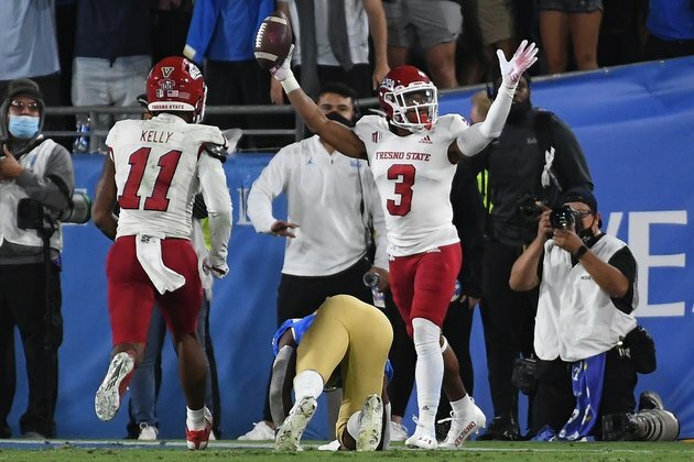 Top 25 roundup: Fresno State shocks No. 13 UCLA with late TD