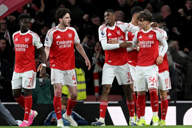 Arsenal extend lead; Newcastle stun Chelsea in Premier League