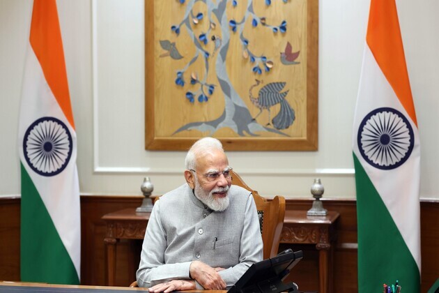 PM Modi says dream to build Viksit Bharat should become Jan Andolan and Youth should be it's foundation