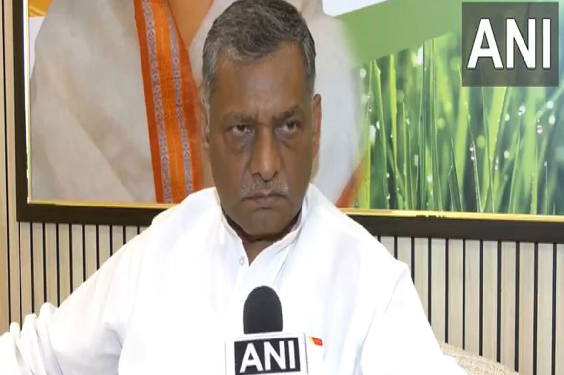 "Constantly looking down on Indians," Cong leader Akhilesh Prasad Singh slams Trump's H-1B visa fee hike