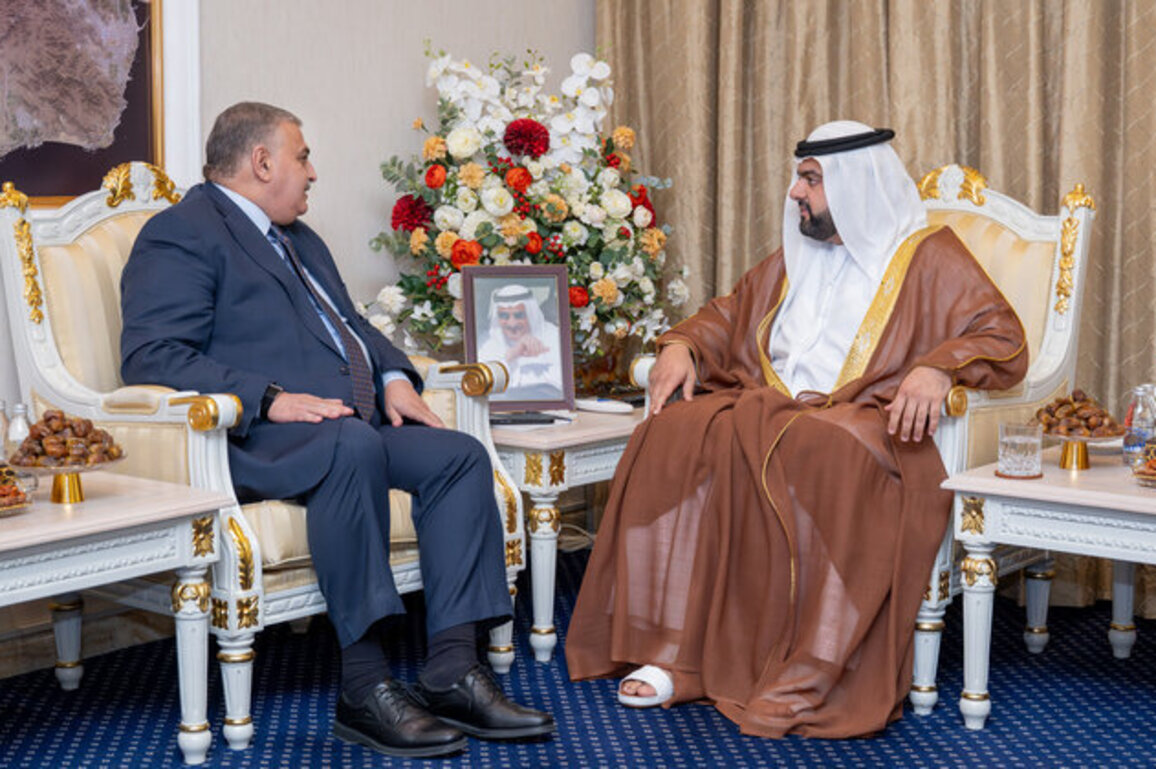 Fujairah Crown Prince receives ambassadors of Jordan, Palestine