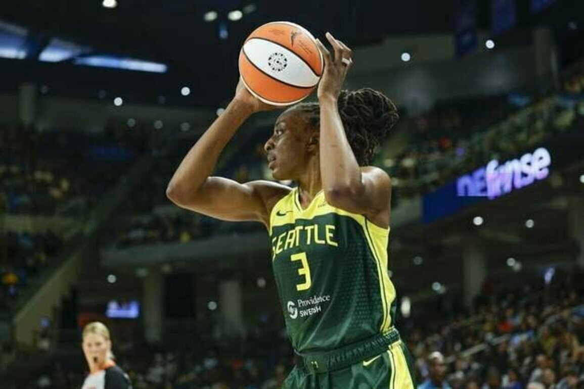 Inconsistent Storm look to move closer to playoffs against Sun