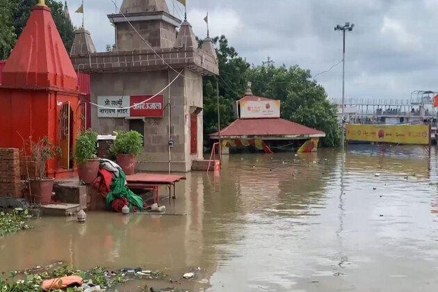 PM Modi speaks to Varanasi DM, reviews flood situation; directs immediate relief for affected people
