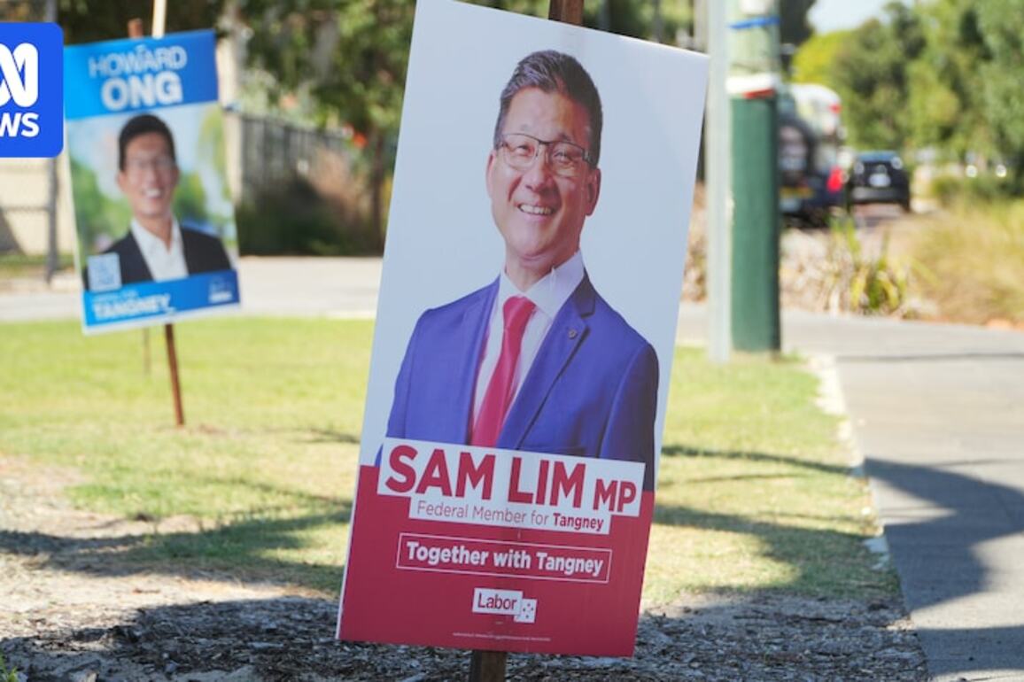 Tangney is a federal seat on a knife edge as both Labor and Liberals pitch to voters