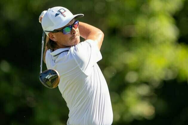 Rickie Fowler in contention and comfortable at The Open