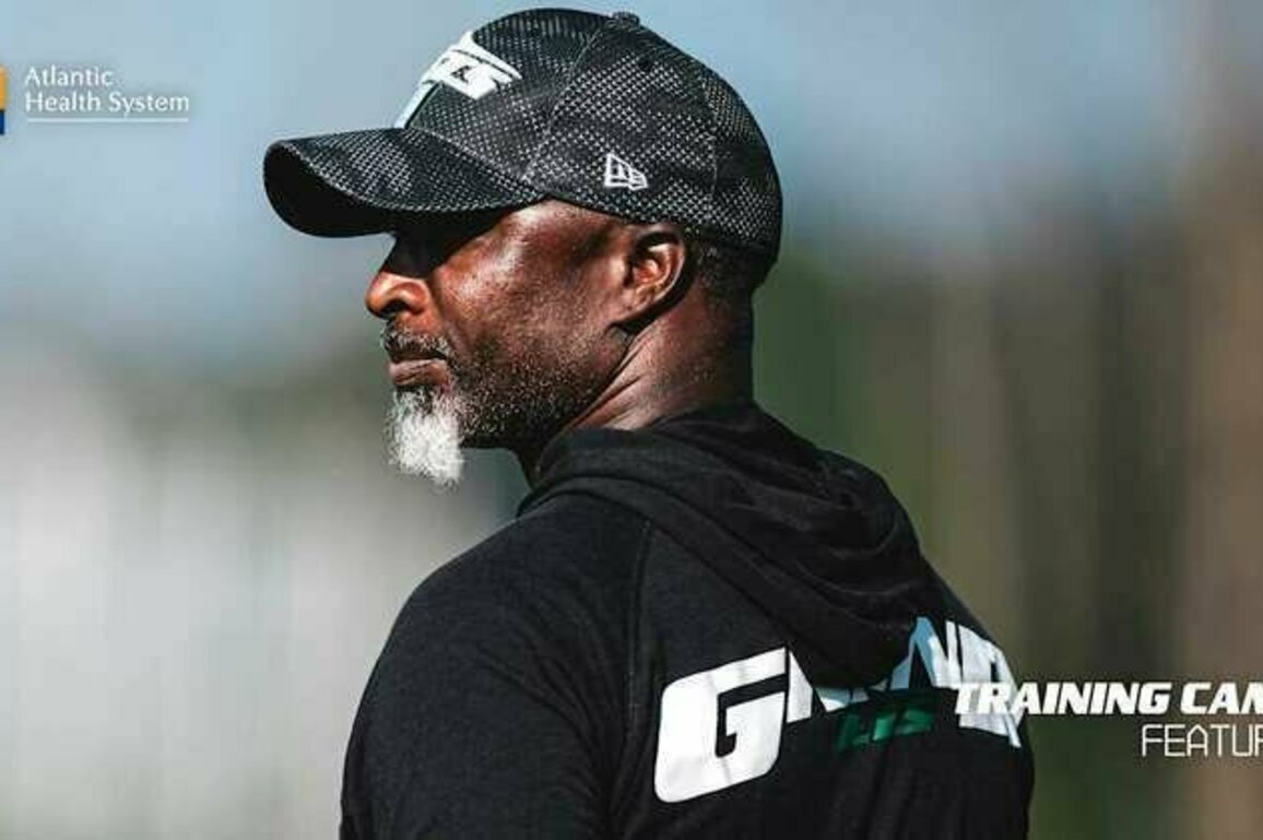 Notebook | Jets HC Aaron Glenn Will Always Be a 'Parcells Guy'