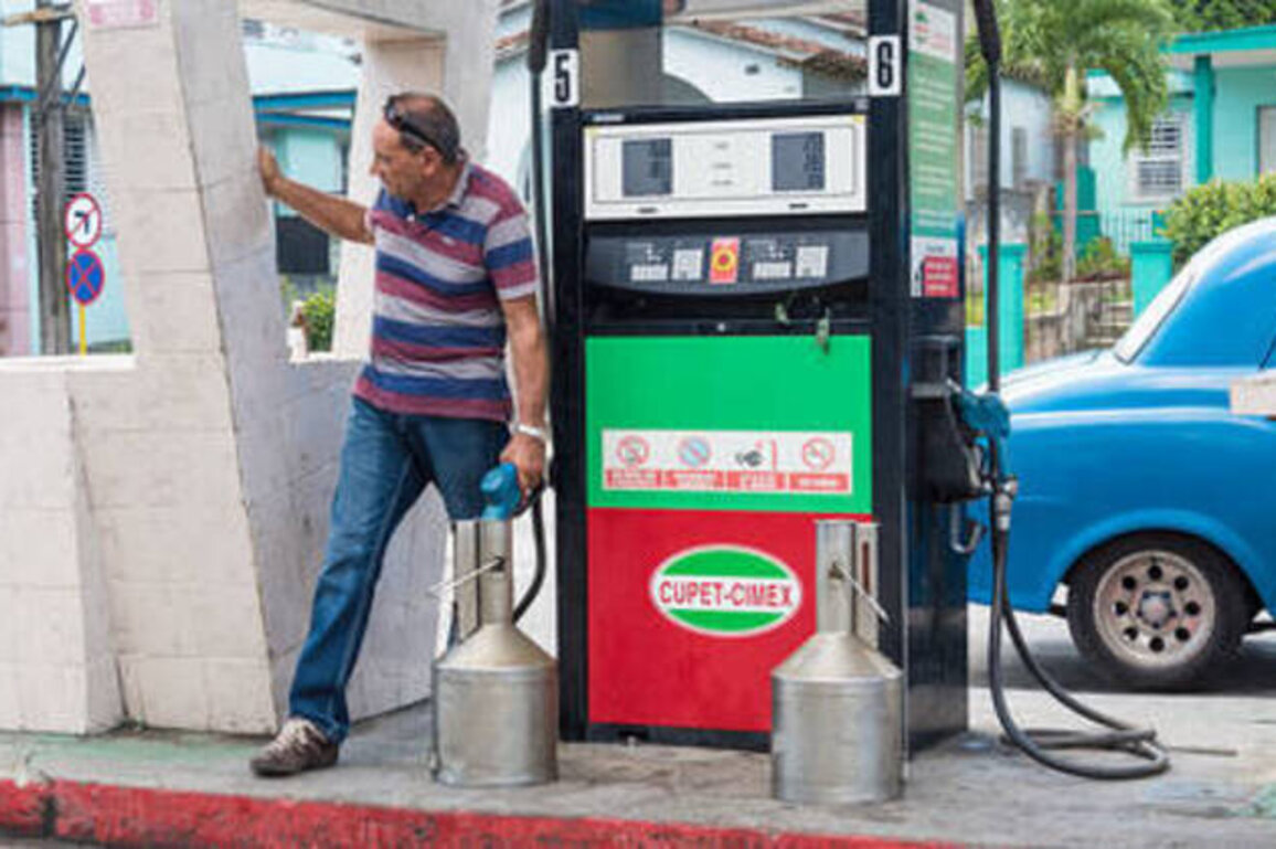US considering total Cuba oil blockade - Politico
