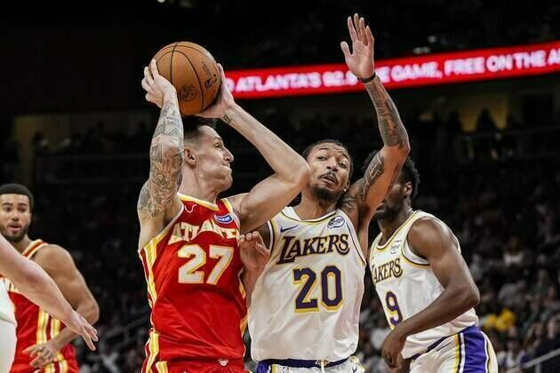 NBA roundup: Short-handed Hawks halt Lakers' 5-game win streak