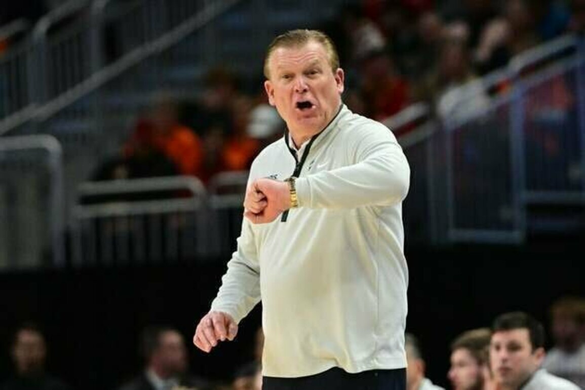 No. 17 Illinois flexed rebounding muscle in opener; FGCU up next