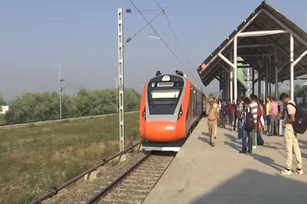 Passengers hail Srinagar-Katra Vande Bharat as 'unmatched convenience', call it a 'great move' to connect Kashmir with rest of India