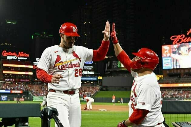 Cards back Sonny Gray's scoreless start, pound Astros