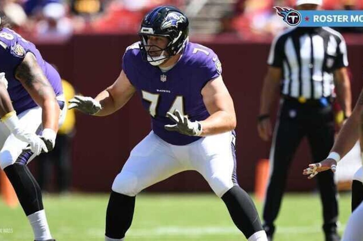 Titans Awarded Guard Garrett Dellinger Off Waivers From the Browns