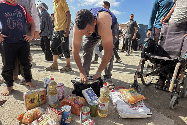 MIDEAST-GAZA-RAFAH-HUMANITARIAN AID-DISTRIBUTION