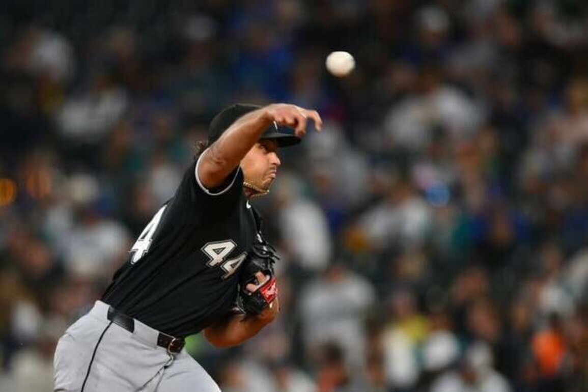 White Sox place RHP Jordan Hicks on 15-day IL