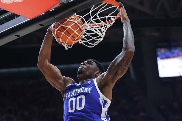 Kentucky 'earning confidence' while Texas tries to resume winning ways