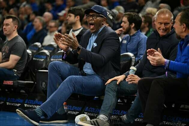 Mavericks to retire Mark Aguirre's jersey on Jan. 29