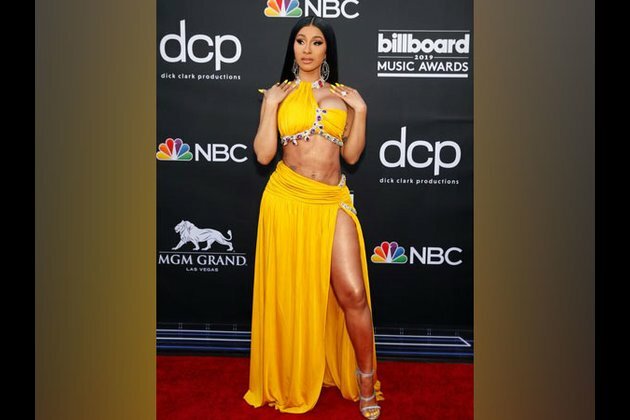Cardi B suffers wardrobe malfunction during Bonnaroo performance