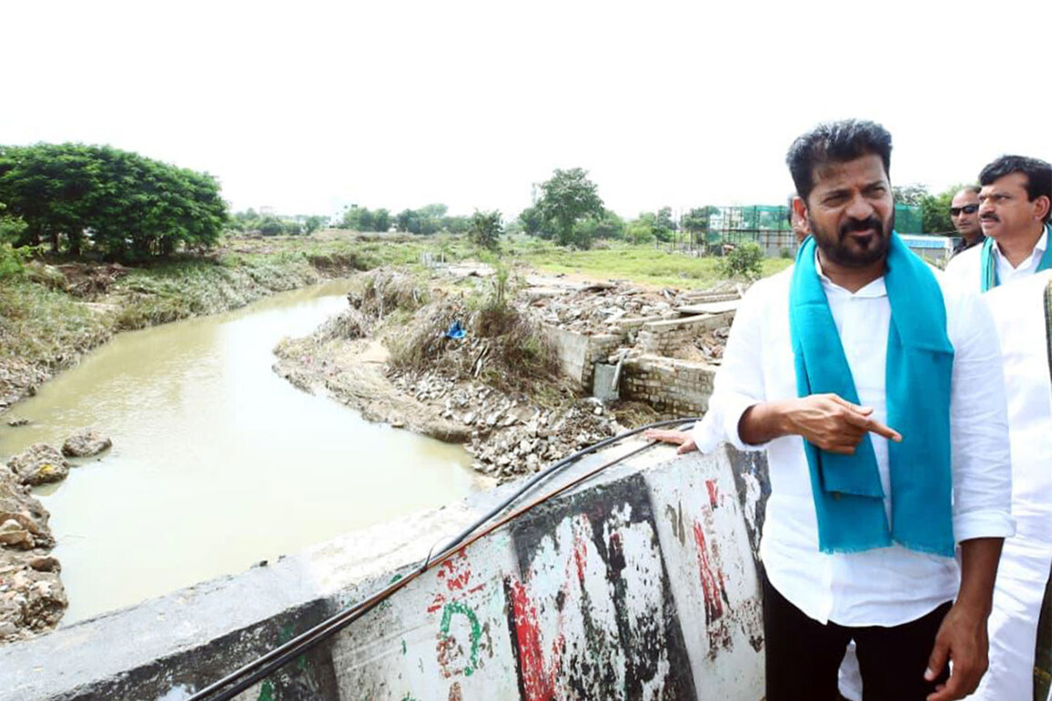 Telangana's Musi River in spate: CM Reddy orders evacuation from low-lying areas, reviews relief efforts