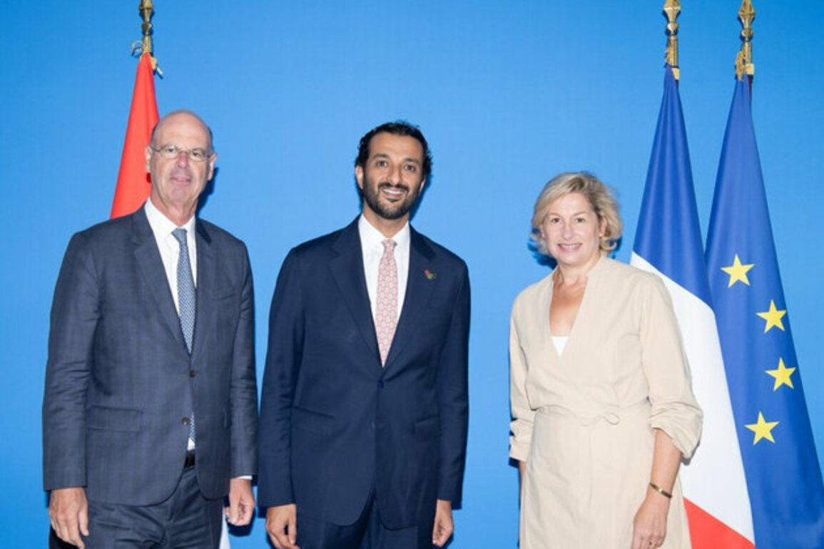 UAE, France discuss developing economic partnership, tourism cooperation