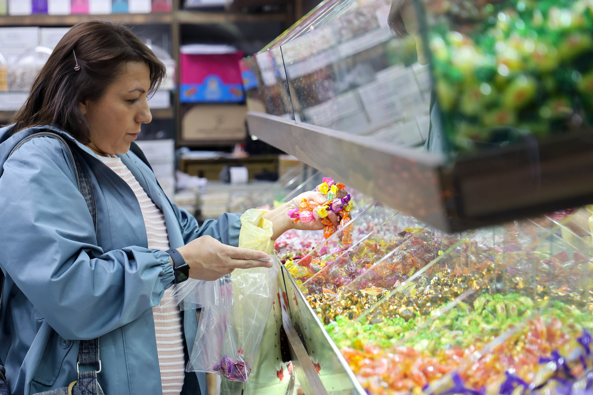 TRKIYE-ANKARA-EID AL-FITR-SHOPPING-PREPARATION