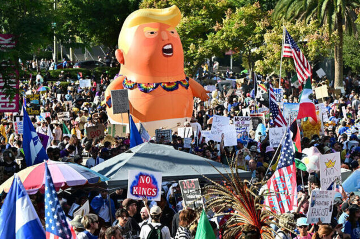 Anti-Trump protests launch on third 'No Kings' day in US