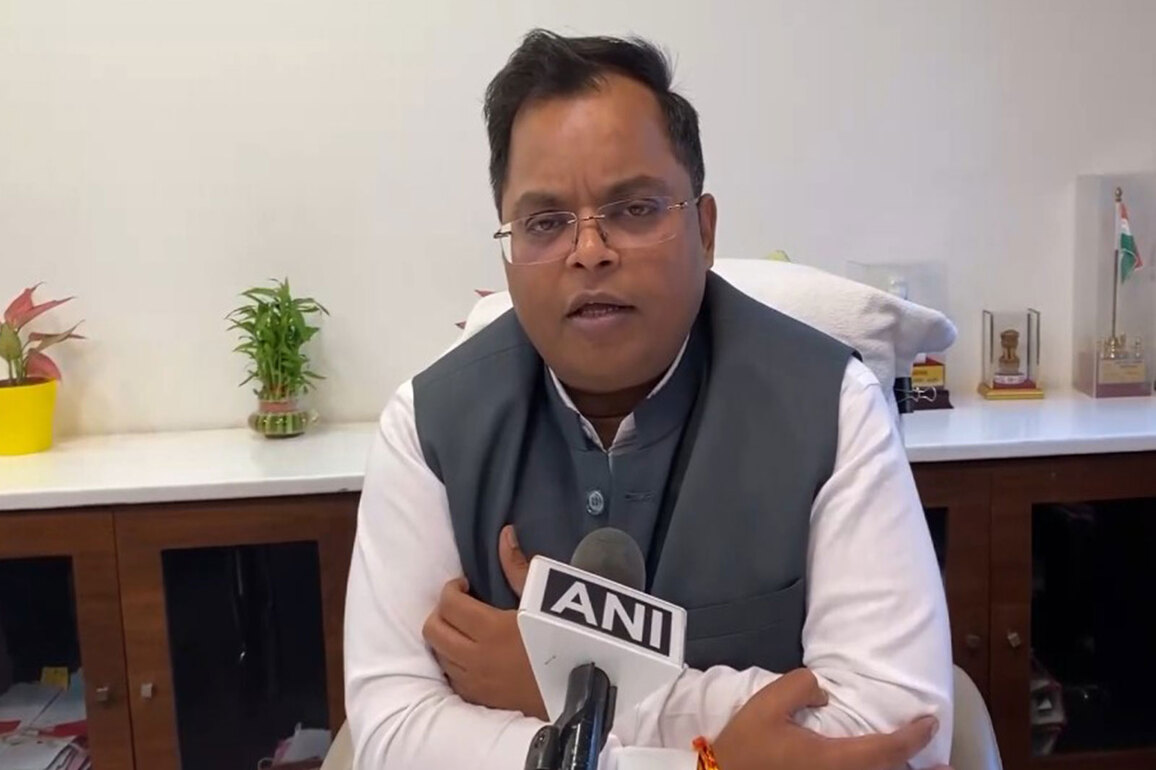 "Survey of water lines being conducted, compensation provided to victims' families": Indore District Collector on water contamination issue