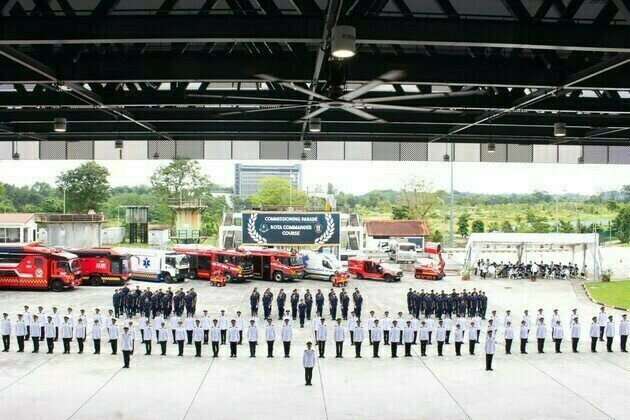 'Abu Dhabi Civil Defence' celebrates graduation of 23 members from course in Singapore