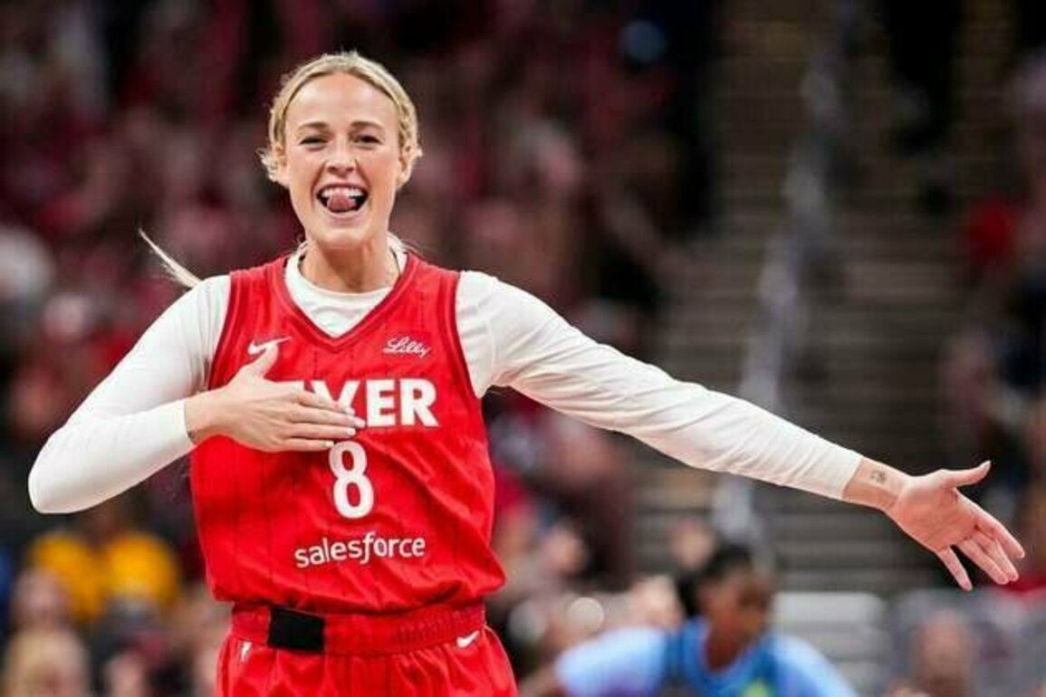 Fever guard Sophie Cunningham signs podcast deal