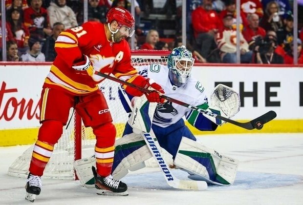 Conor Garland brings key goals as Canucks top Flames in shootout