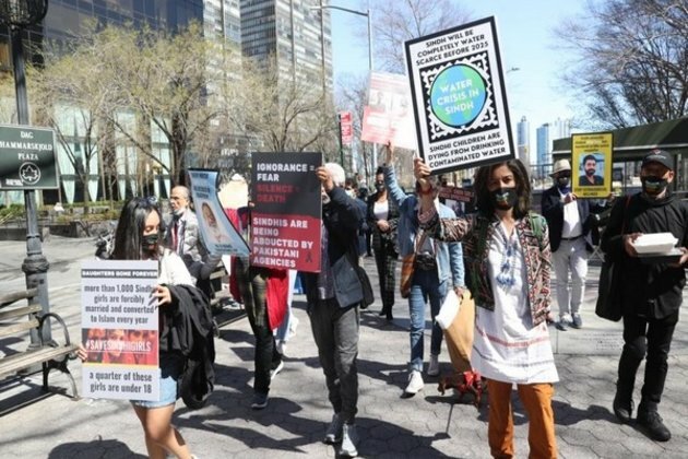 Sindhi American activists highlight rights violation in Pak