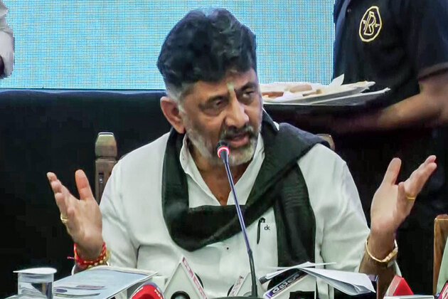 "I won't travel to Delhi secretively": DK Shivakumar on renewed 'power sharing' speculations in Karnataka